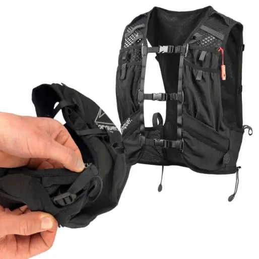 Laufweste mit seitlichen Griten zum verstellen; optimale Passform